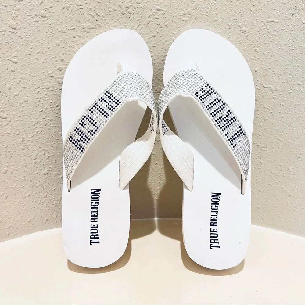 True Religion Rhinestone Logo White Women’s Slides Size 8 NWT